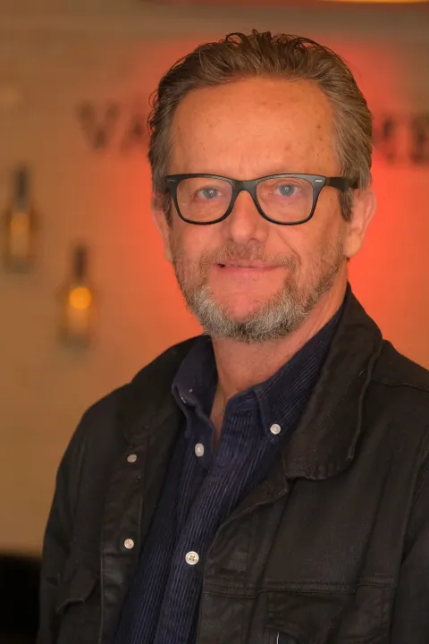 Tomas Holst